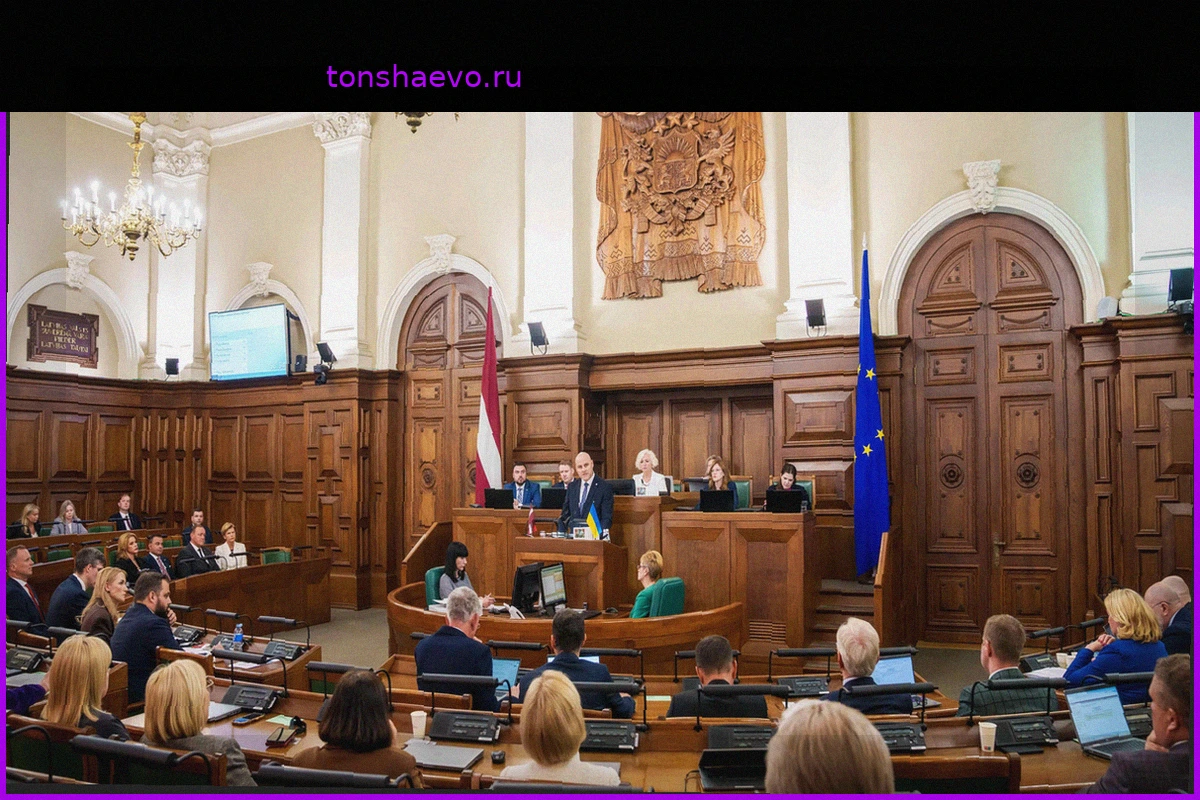 Латвия: Четыре месяца у власти под тенью российской угрозы