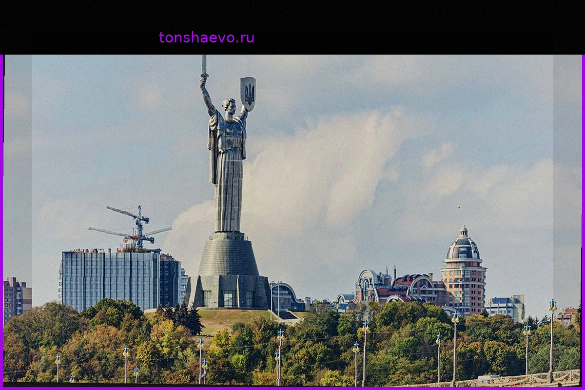 Взрывы в Киеве на фоне тревоги